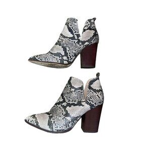 Celeste-5 Booties Used Womens 10 Used Snakeskin Look